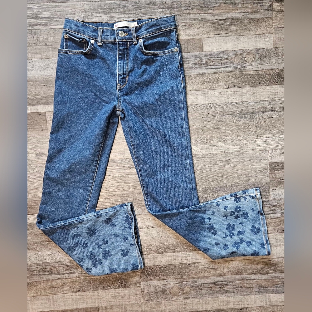 💙💜Levi's 726 Flare Jeans Teenagers size 14 Blue Denim flowers design🩷‎ - Picture 7 of 9